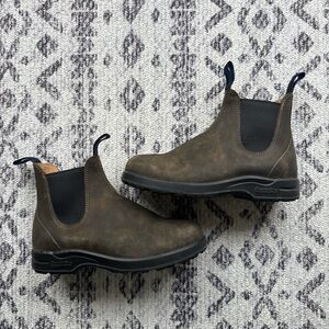Blundstone Rustic Brown Chelsea Boots 8.5